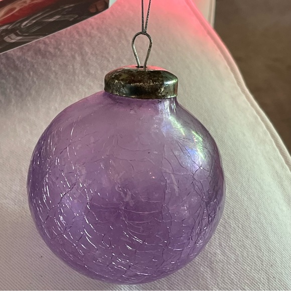 COPY - Vintage Crackled Glass Ornament - Picture 6 of 8